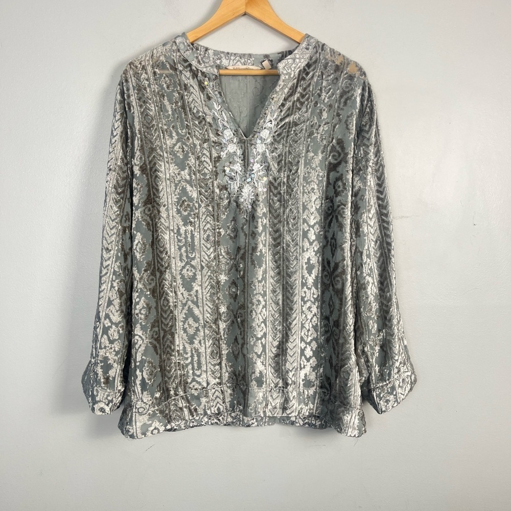 SOFT SURROUNDINGS Antique Silver Burnout Embellished top size 1X